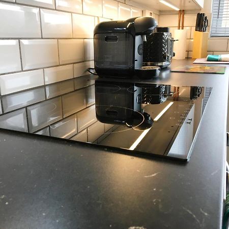 2 Bedroom Private House Near Bedford Town And Train Station بيدفورد المظهر الخارجي الصورة