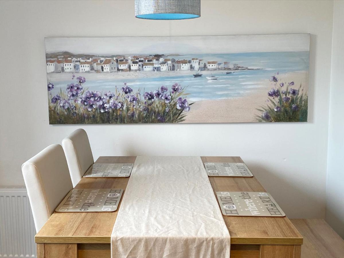 2 Bedroom Private House Near Bedford Town And Train Station بيدفورد المظهر الخارجي الصورة