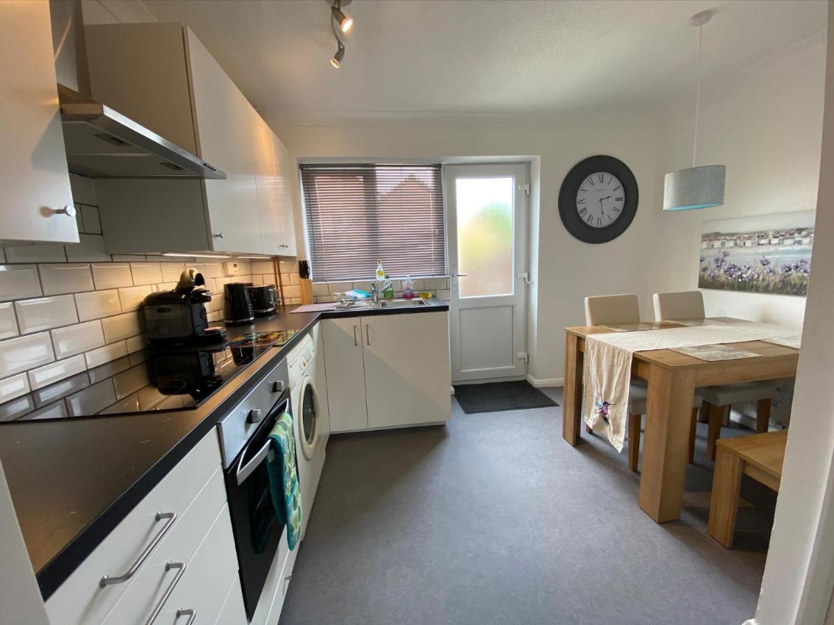 2 Bedroom Private House Near Bedford Town And Train Station بيدفورد المظهر الخارجي الصورة